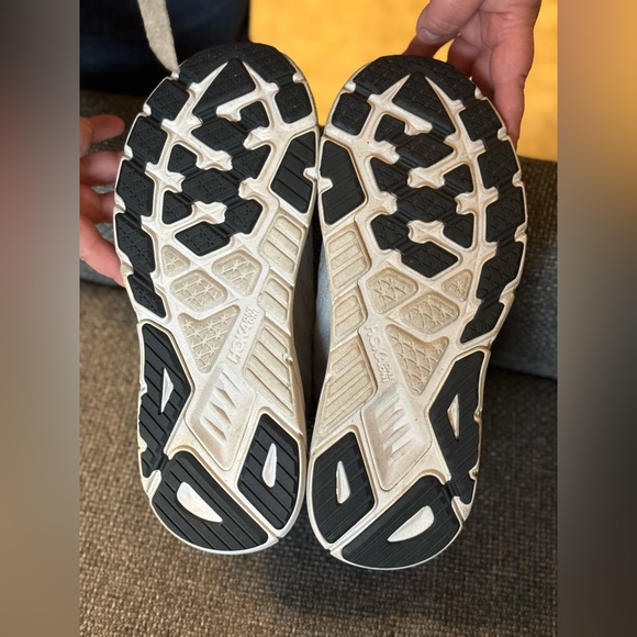 Men’s Hoka size 9D - Picture 4 of 6